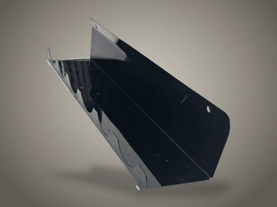 A gloss black Hexad at an angle.